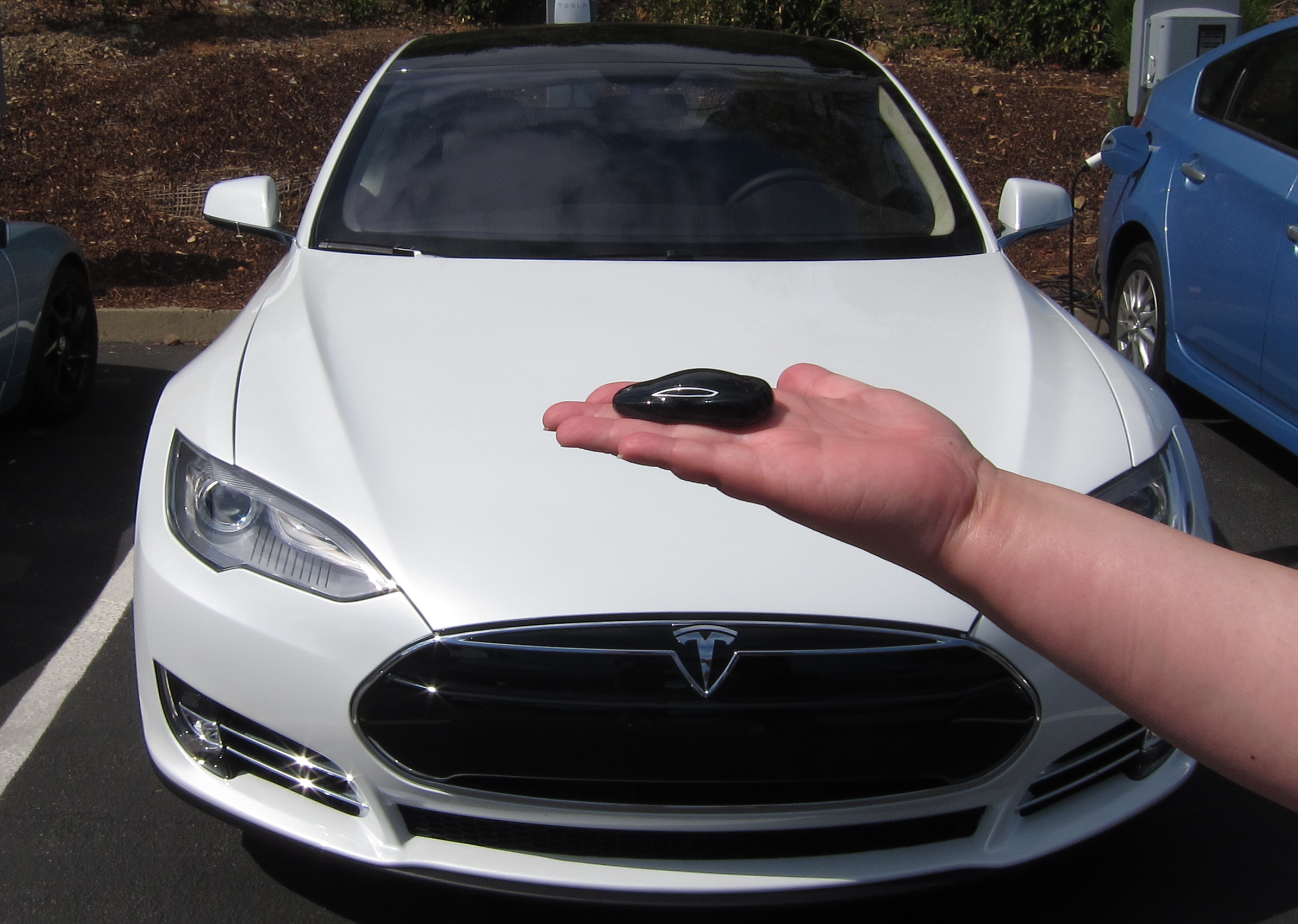 tesla model s video