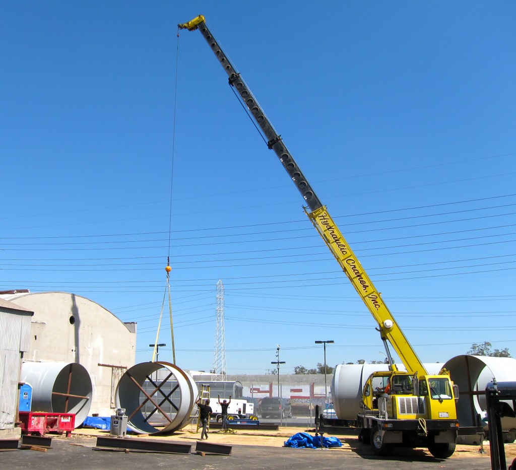 Hyperloop Tech crane & tube, by Alison van Diggelen